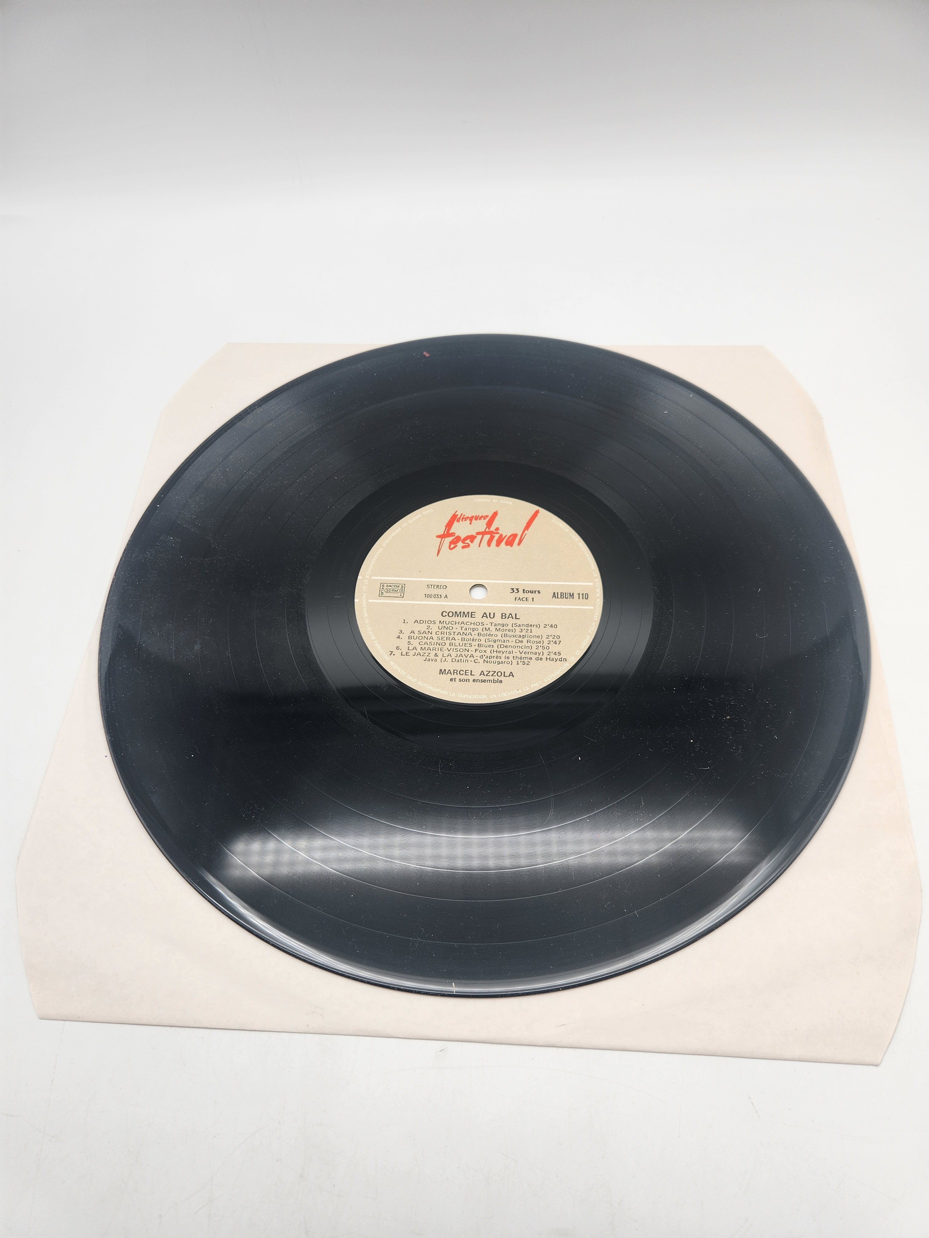 Voir photo 6 de Vinyles 33 Tours - Comme au Bal de Marcel Azzola Vinyles 33 Tours - Comme au Bal de Marcel Azzola Très bon état reconditionné photo 6