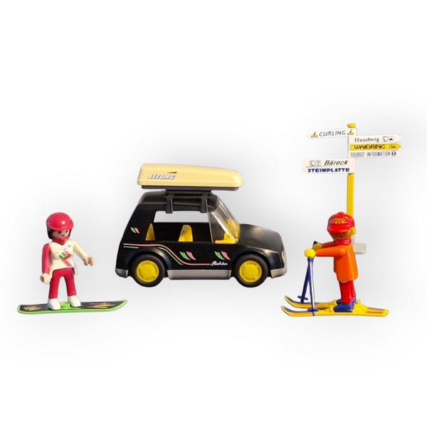 Voiture avec coffre à skis vintage reconditionné disponible sur Revaltoys | Dero