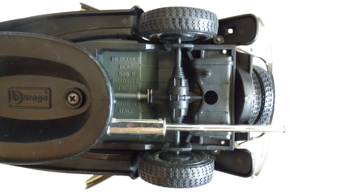 Voir photo 16 de Voiture Burago - Mercedes Benz 500 K Roadster 1936 échelle 1/20ème Voiture Burago - Mercedes Benz 500 K Roadster 1936 échelle 1/20ème Bon état reconditionné photo 16