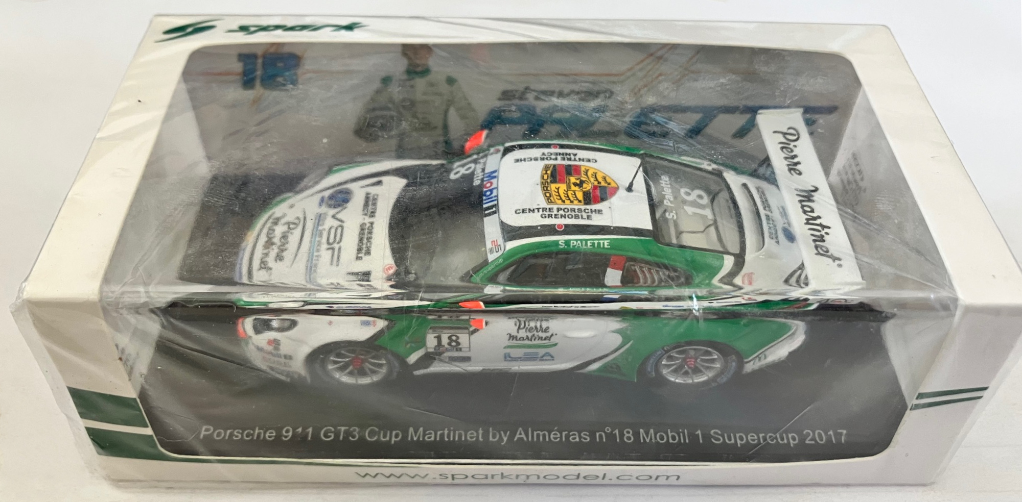 Voir photo 2 de Voiture de collection Porsche 911 GT3 Cup - Sparkmodel Voiture de collection Porsche 911 GT3 Cup - Sparkmodel Très bon état reconditionné photo 2