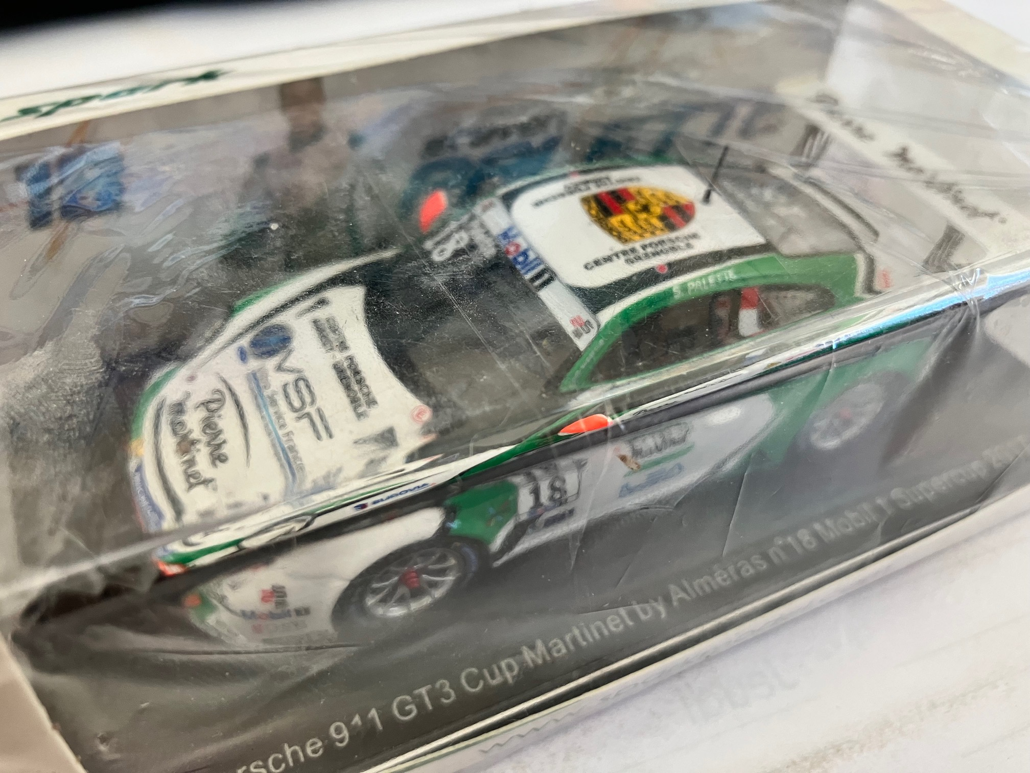 Voiture de collection Porsche 911 GT3 Cup - Sparkmodel Très bon état - 20,00 € Voiture de collection Porsche 911 GT3 Cup - Sparkmodel Très bon état reconditionné disponible sur Label Emmaüs