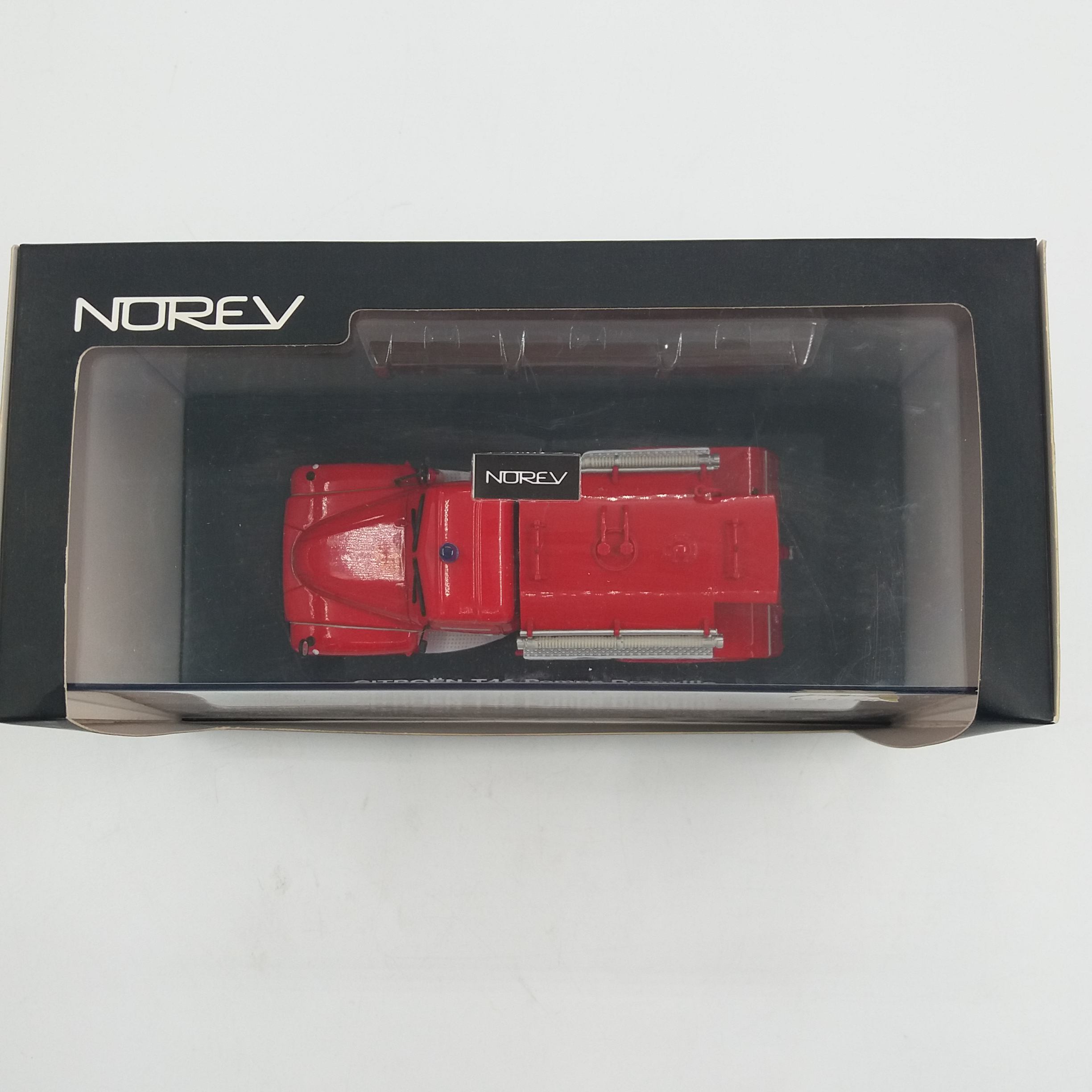 Voir photo 3 de Voiture miniature. CITROËN T 46 Pompe DROUVILLE. Secours de LUC EN DIOIS 26. Métal. Rouge. NOREV estampillé dessous. 1/43. Voiture miniature. CITROËN T 46 Pompe DROUVILLE. Secours de LUC EN DIOIS 26. Métal. Rouge. NOREV estampillé dessous. 1/43. Très bon état reconditionné photo 3