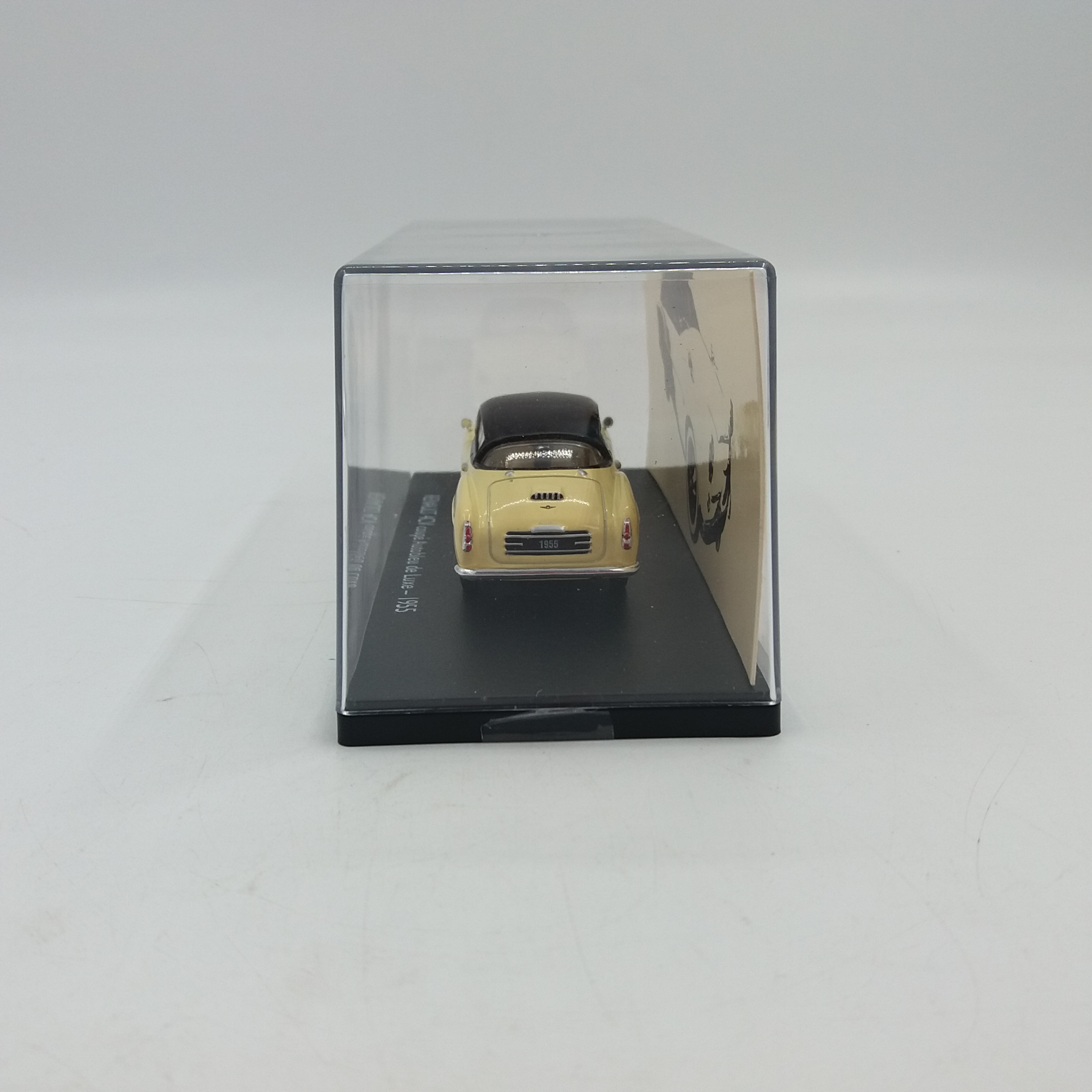 Voir photo 2 de Voiture miniature. Renault 4 CV coupé. Jaune clair. Métal. ELIGOR estampillé dessous. 1/43. Voiture miniature. Renault 4 CV coupé. Jaune clair. Métal. ELIGOR estampillé dessous. 1/43. Très bon état reconditionné photo 2