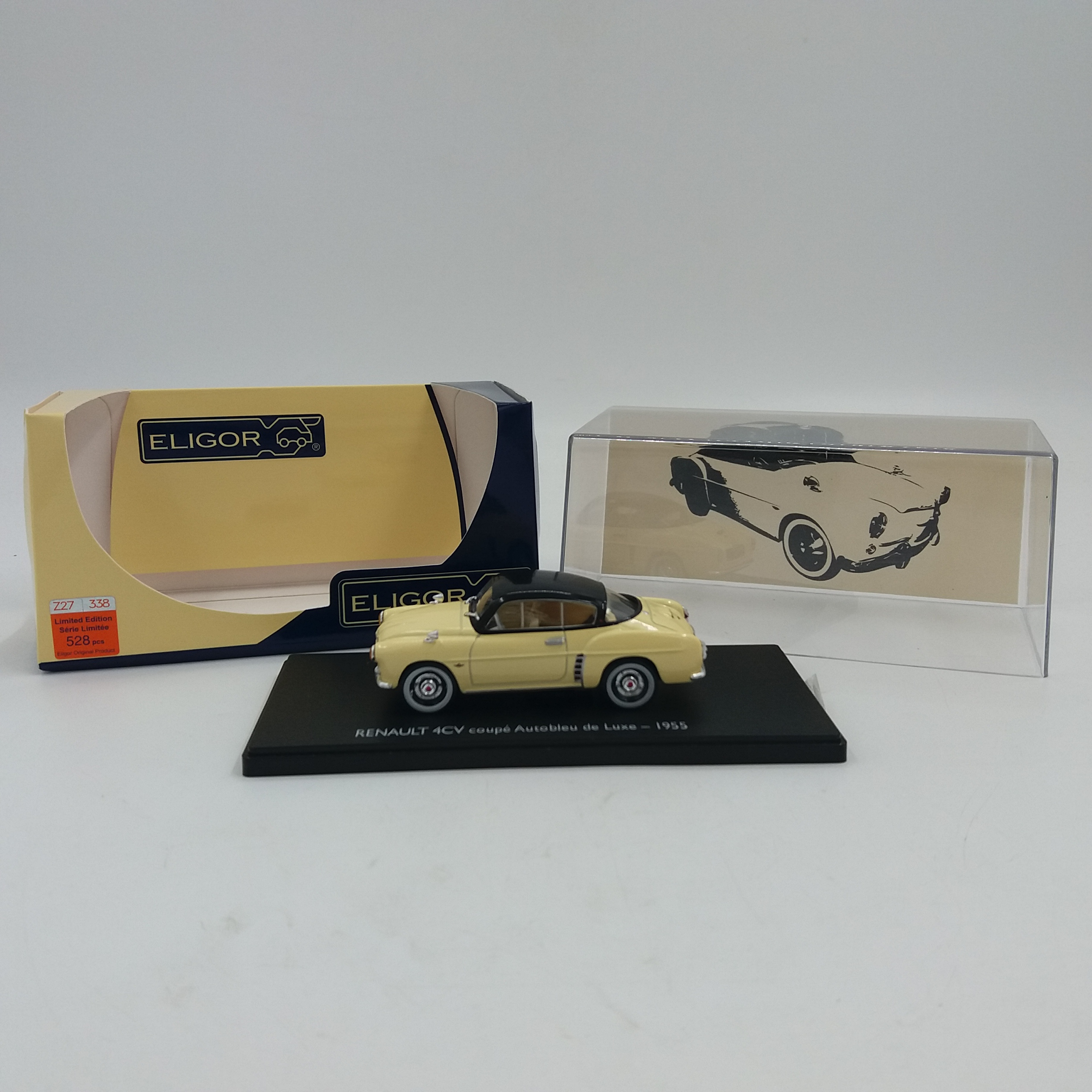 Voir photo 3 de Voiture miniature. Renault 4 CV coupé. Jaune clair. Métal. ELIGOR estampillé dessous. 1/43. Voiture miniature. Renault 4 CV coupé. Jaune clair. Métal. ELIGOR estampillé dessous. 1/43. Très bon état reconditionné photo 3