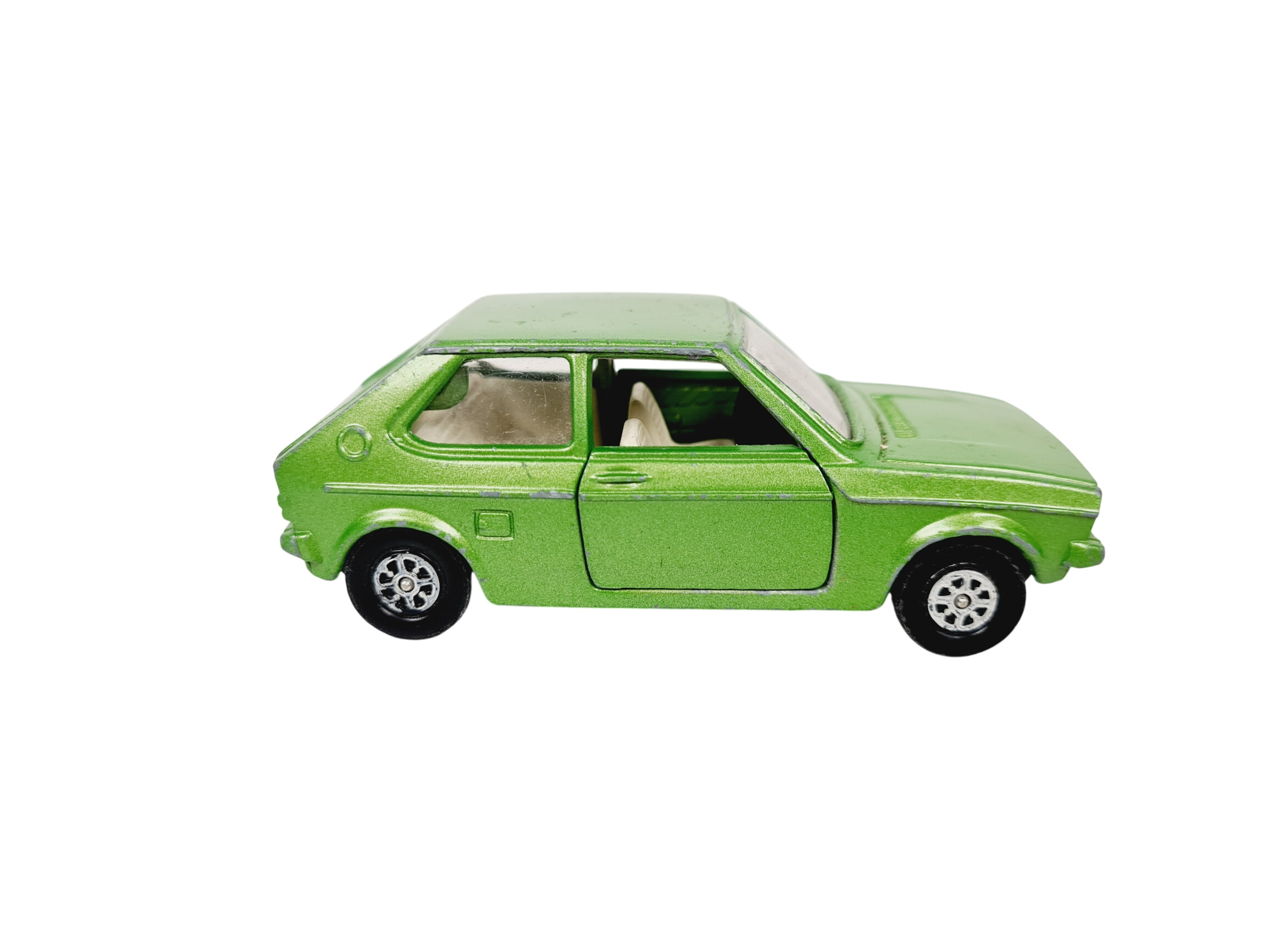 Acheter Voiture - VW POLO - CORGI - N°1278081 État correct - 10,00 € Voiture - VW POLO - CORGI - N°1278081 État correct reconditionné disponible sur Label Emmaüs