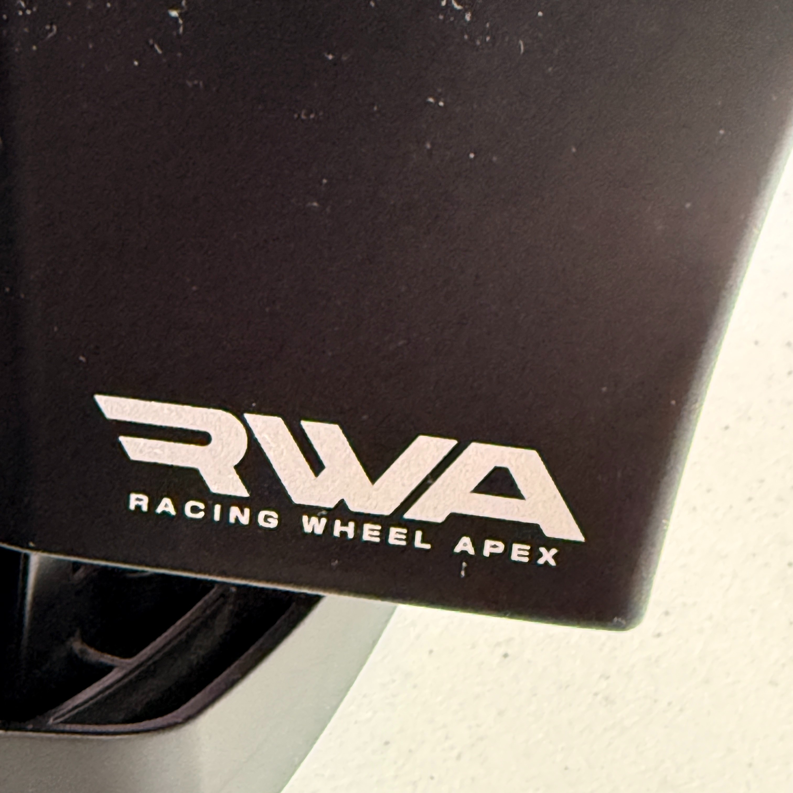 Voir photo 3 de Volant simulation Hori RWA racing wheel Apex, console PS4/3 et PC Volant simulation Hori RWA racing wheel Apex, console PS4/3 et PC très bon état reconditionné photo 3