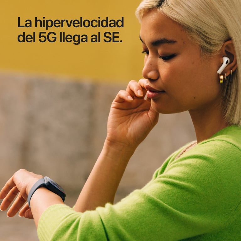 Voir photo 3 de Watch SE 3 (2025) GPS + Cellular 40mm Boitier en Aluminium Minuit avec Bracelet Sport Minuit- M/L - Très bon état | Dero Watch SE 3 (2025) GPS + Cellular 40mm Boitier en Aluminium Minuit avec Bracelet Sport Minuit- M/L - Très bon état Très bon état Apple reconditionné photo 3 | Dero
