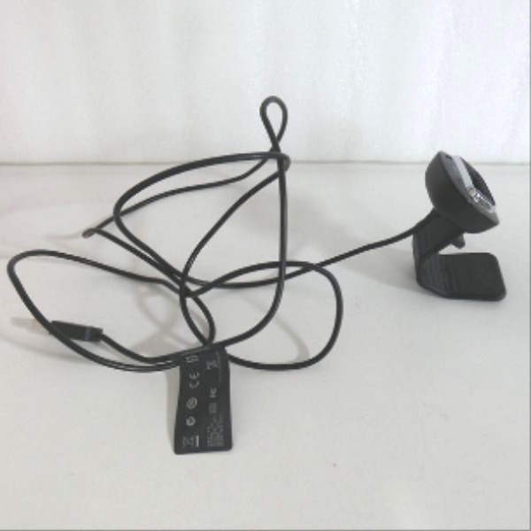 Voir photo 4 de WebCam LifeCam HD - 3000 Microsoft (boite d'origine) WebCam LifeCam HD - 3000 Microsoft (boite d'origine) très bon état reconditionné photo 4