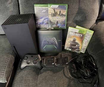 Xbox Series X Très bon état reconditionné (offre indisponible)