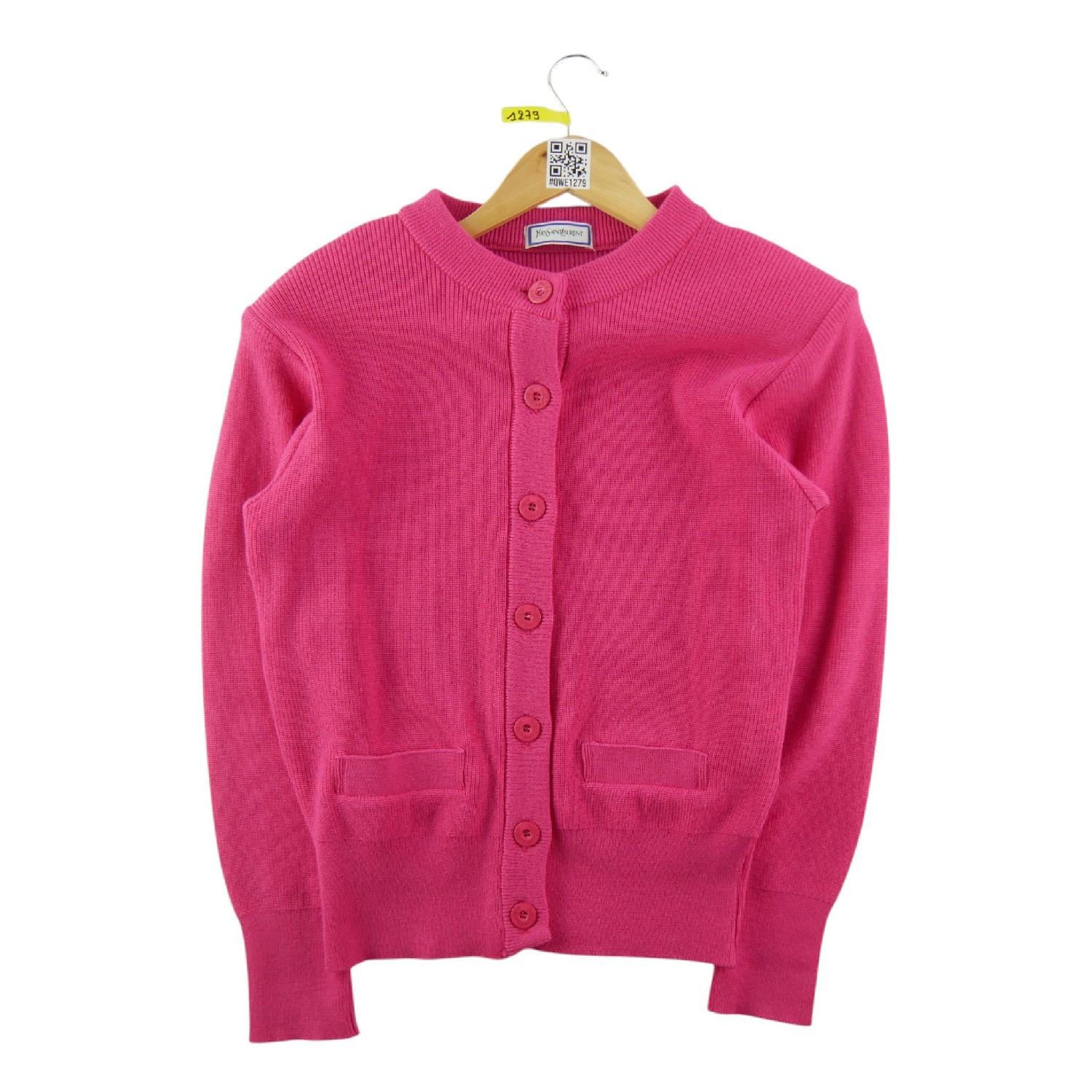 Acheter Yves Saint-Laurent Gilet Cardigan Vintage Y2K Femme Taille M Rose #QWE1279 Très bon état - 29,99 € Yves Saint-Laurent Gilet Cardigan Vintage Y2K Femme Taille M Rose #QWE1279 Très bon état reconditionné disponible sur Sporteed